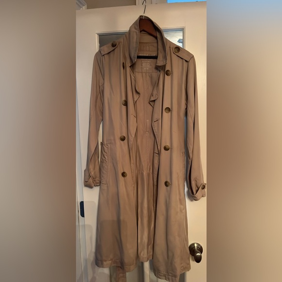 American Eagle Outfitters Long Tan Trench Coat timeless - Picture 2 of 8